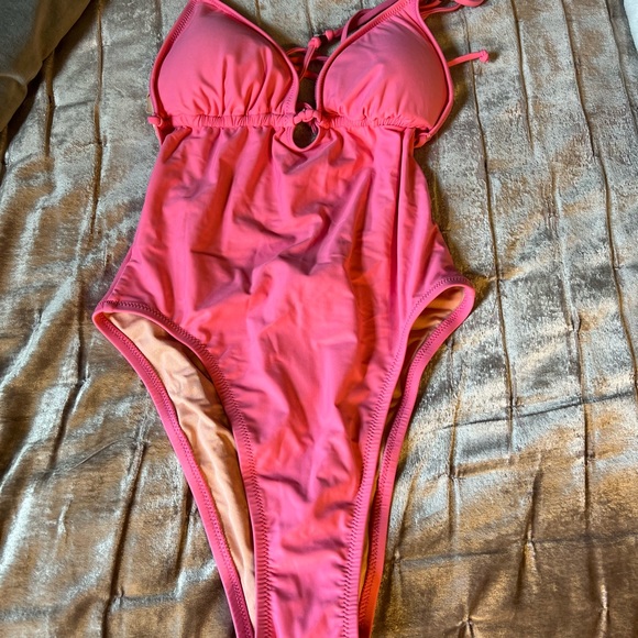 BNWT new with tags! J.Crew pink beaded one piece bathing suit size 6 - Picture 3 of 5